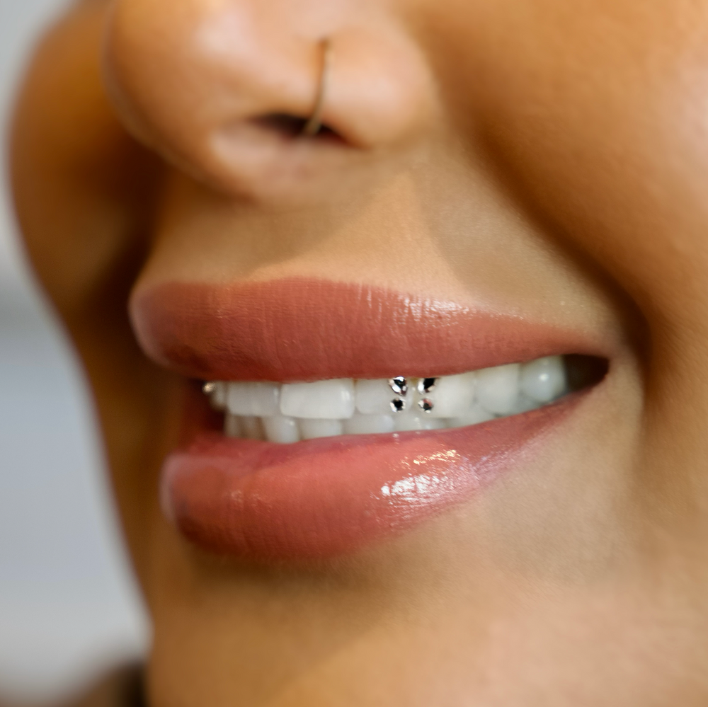 Teeth Jewerly X Queen image